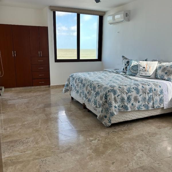CASA CON DISEÑO DE AUTOR EN LA PLAYA