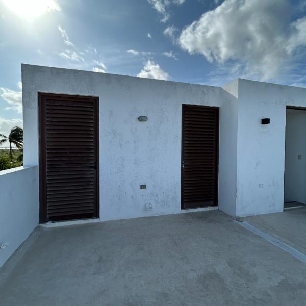 CASA CON DISEÑO DE AUTOR EN LA PLAYA